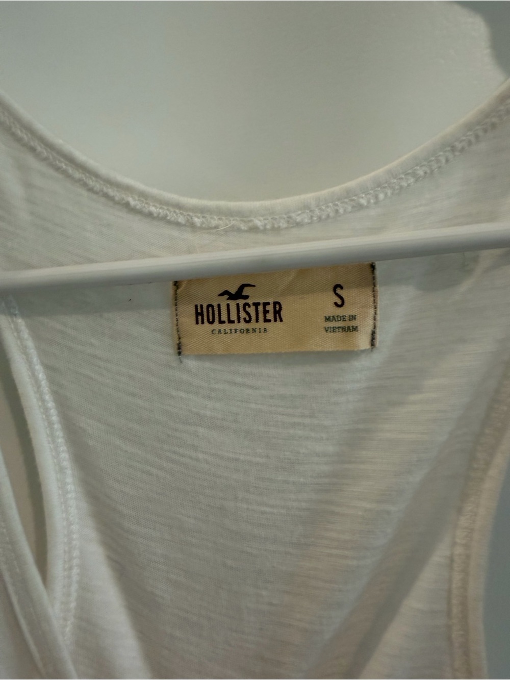 Hollister Cream Lace-Front Ruffle Racerback Tank Top - Picture 3 of 3